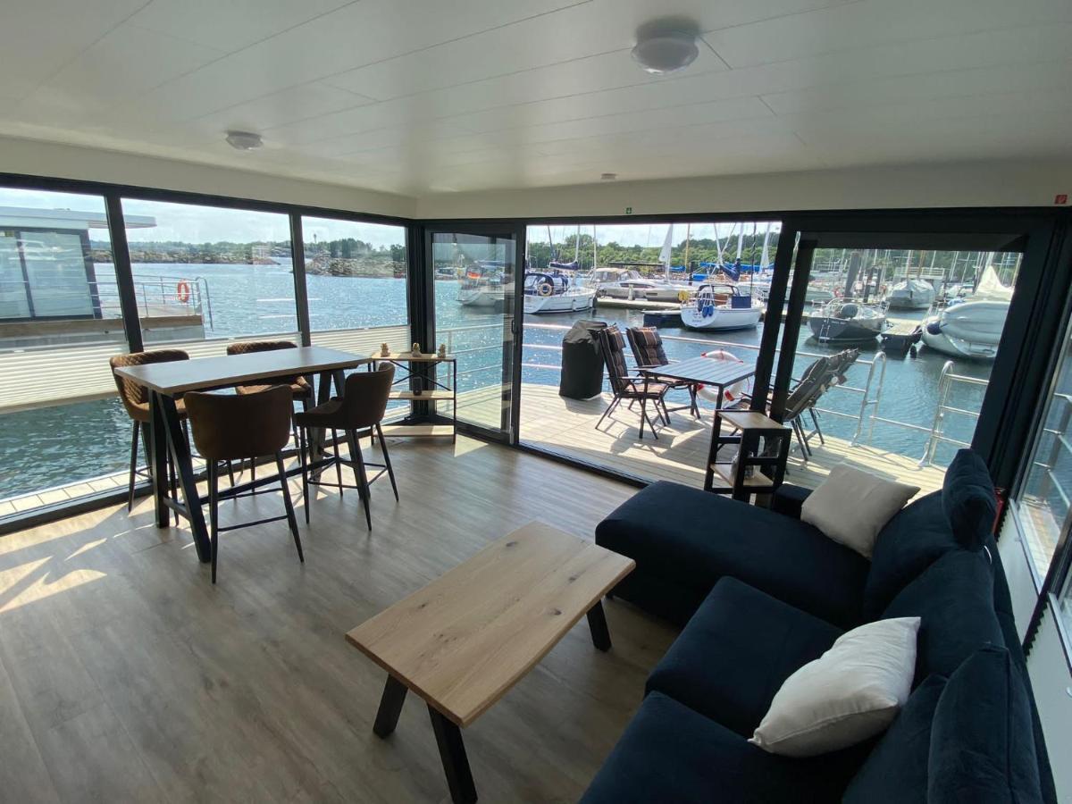 Urlaub Auf Dem Wasser Mit Einmaligen Ausblick - Well Hausboote Boltenhagen 10 Exteriér fotografie