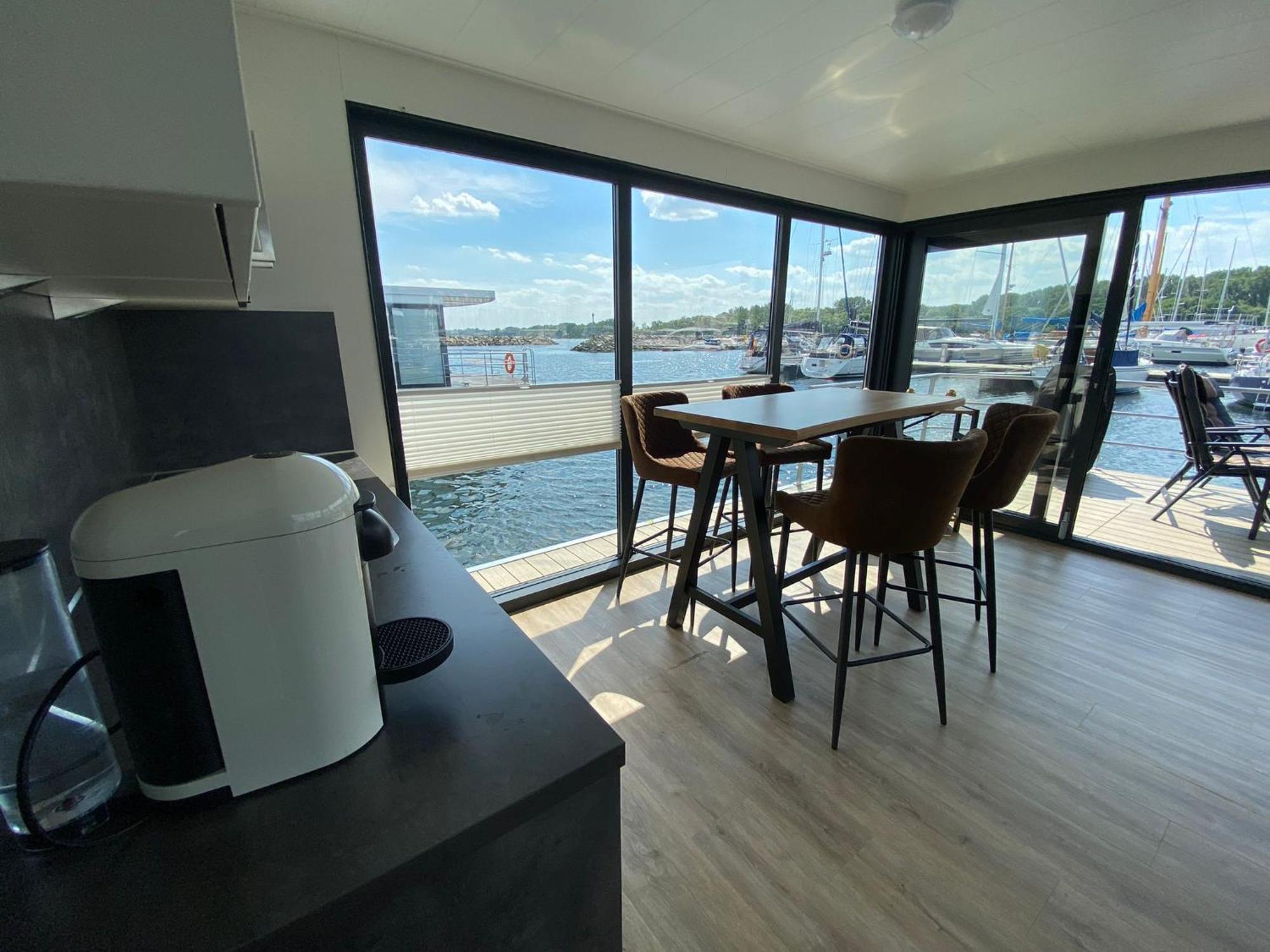 Urlaub Auf Dem Wasser Mit Einmaligen Ausblick - Well Hausboote Boltenhagen 10 Exteriér fotografie